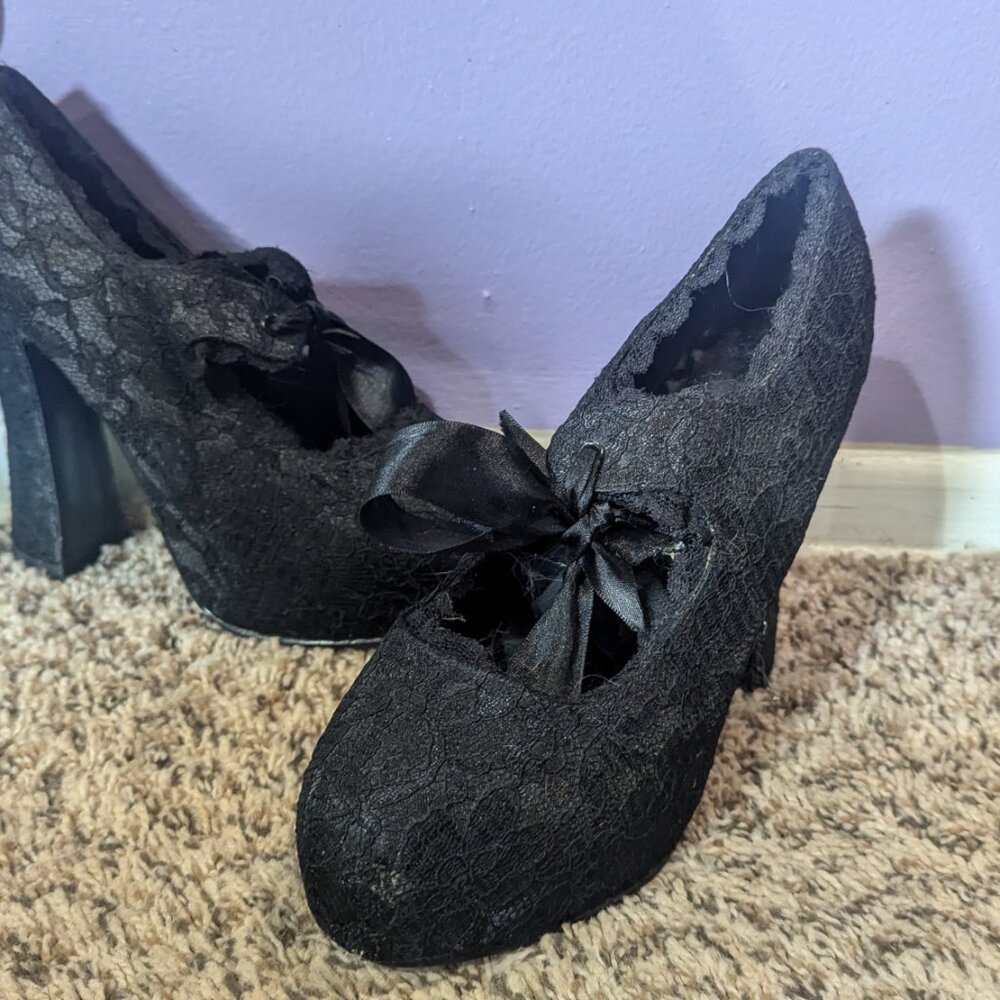 Demonia SIze 7.5 Lace Mary Janes Gently Used - Picture 3 of 8